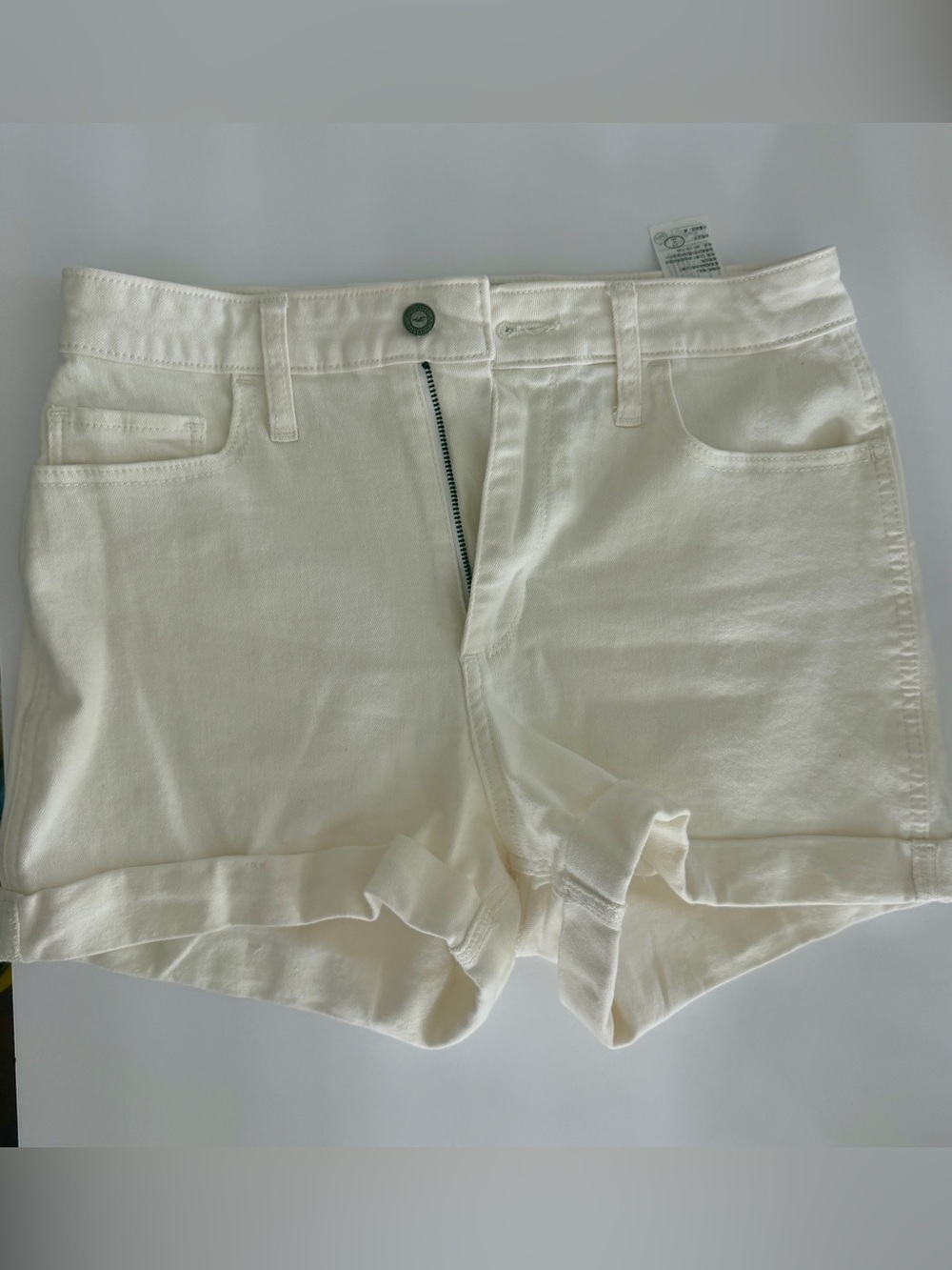 Hollister Co. Women’s Curvy High-Rise Shorts 3” 11/10 NWOT